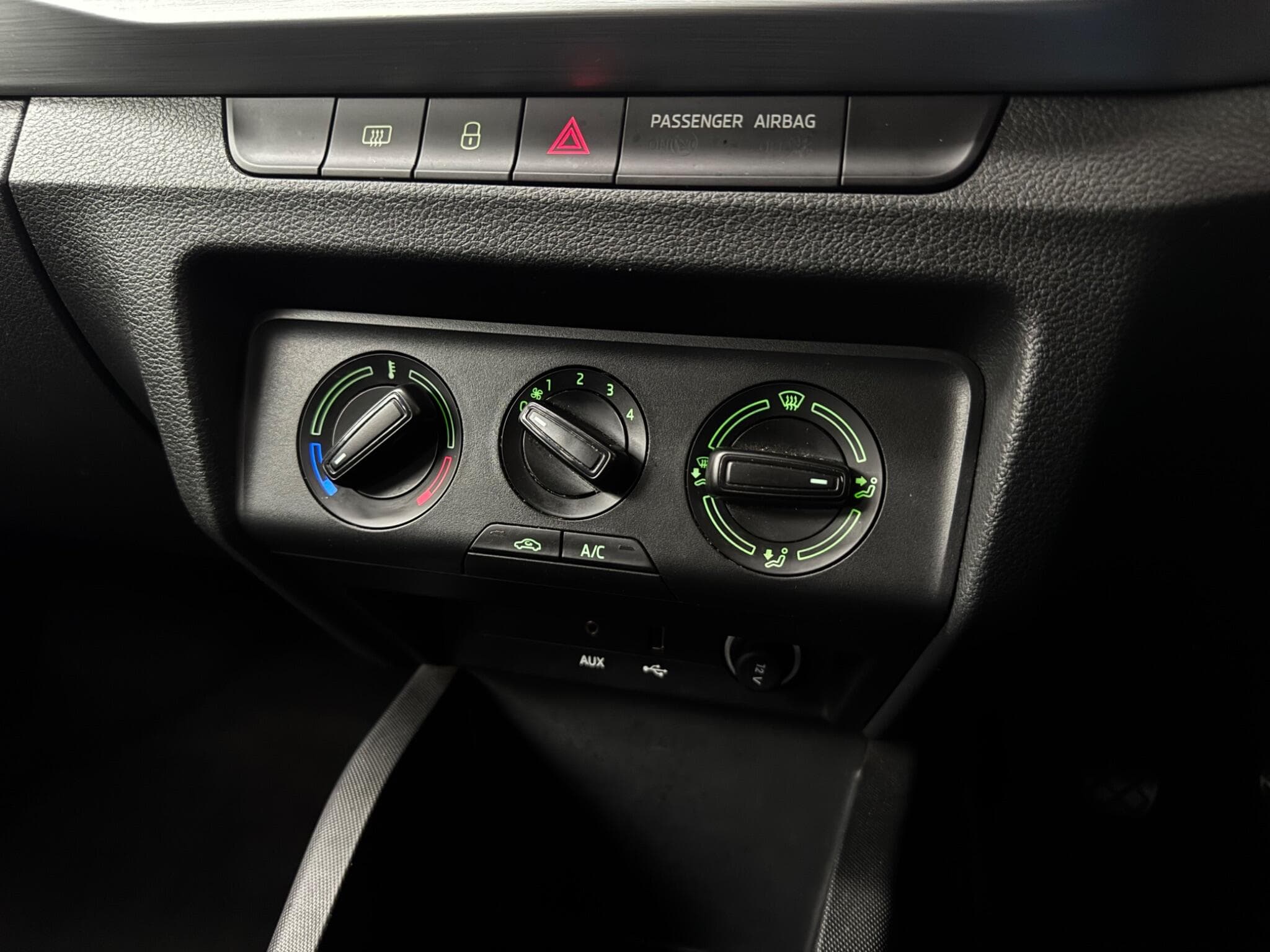 2015 Skoda Fabia - Thumbnail 17