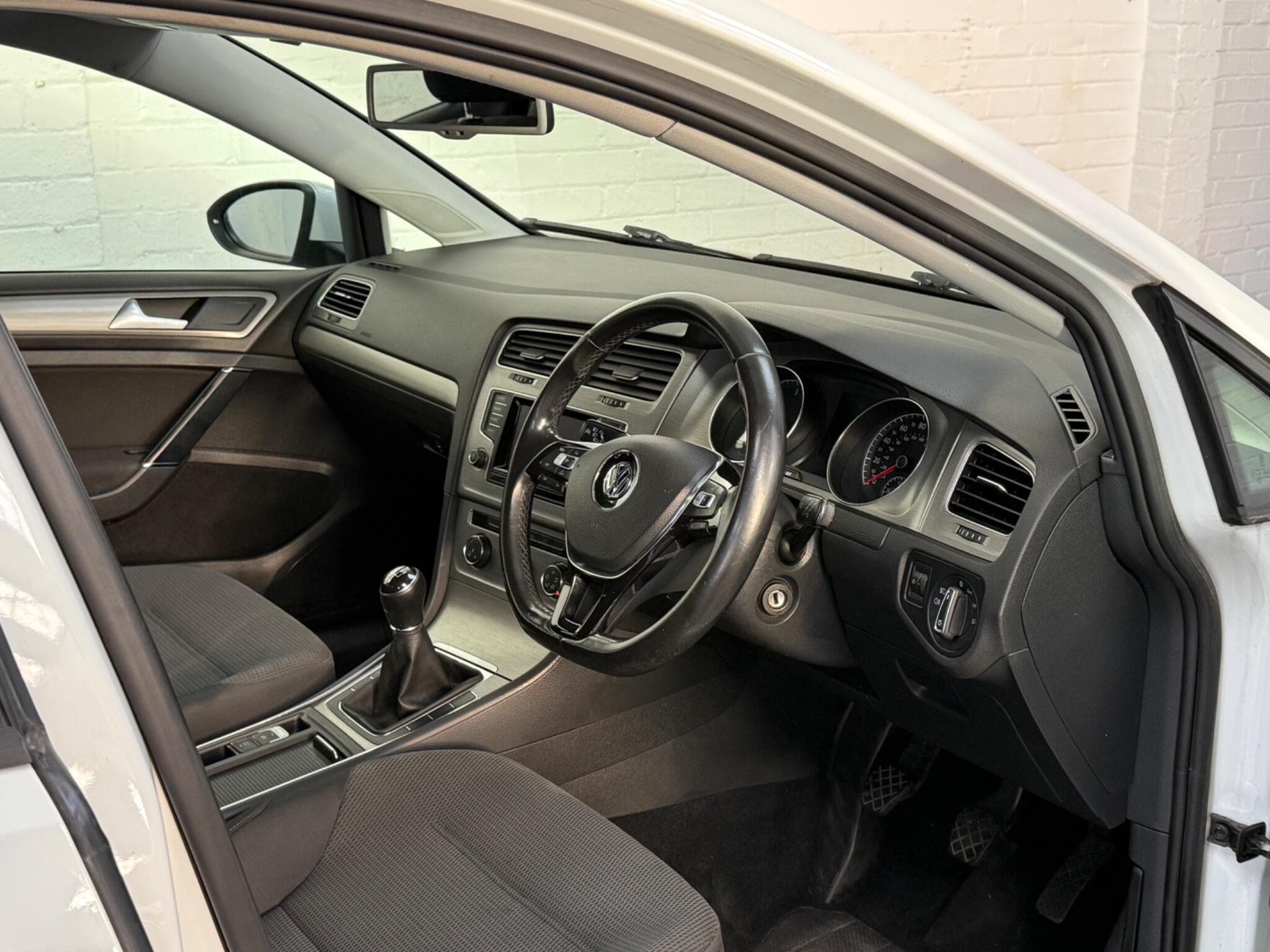 2014 Volkswagen Golf - Thumbnail 12