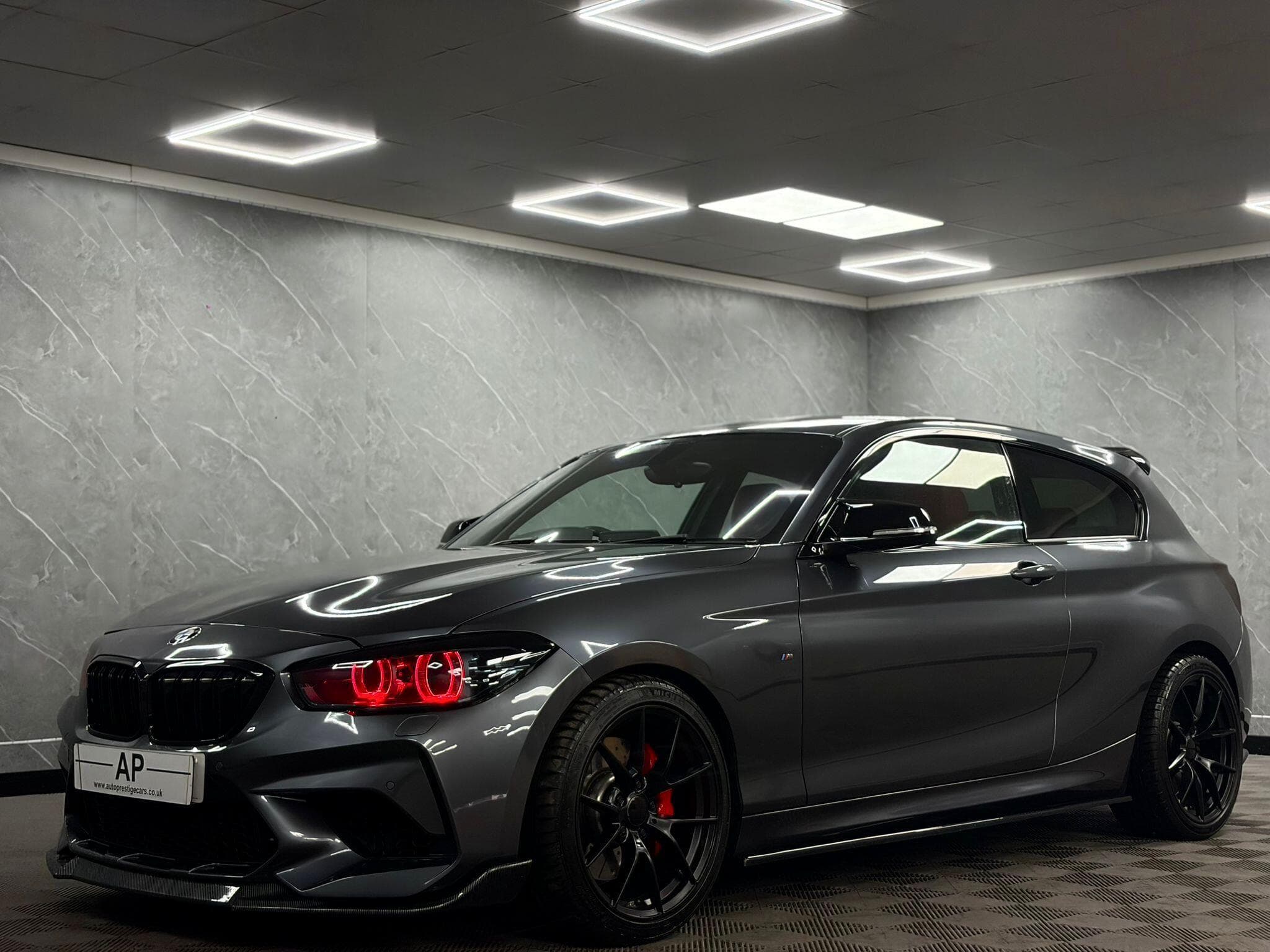 2016 BMW 1 Series - Thumbnail 28