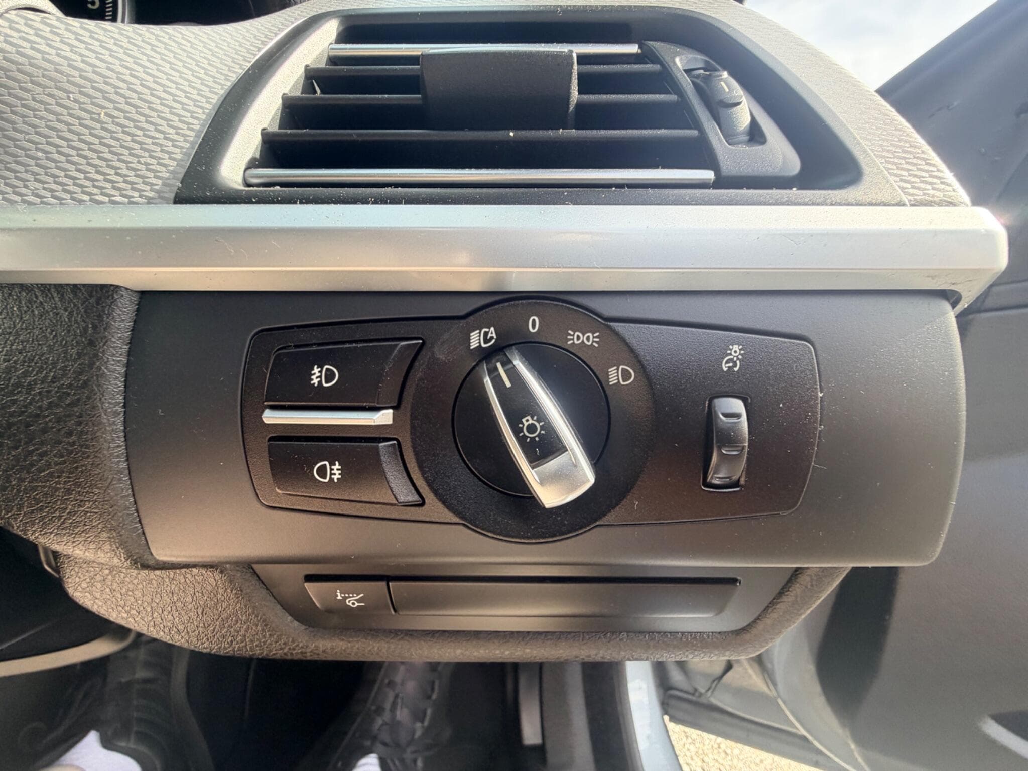 2012 BMW 6 Series - Thumbnail 21