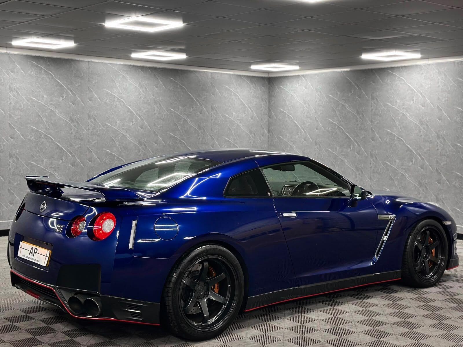 2012 Nissan GT-R - Thumbnail 43