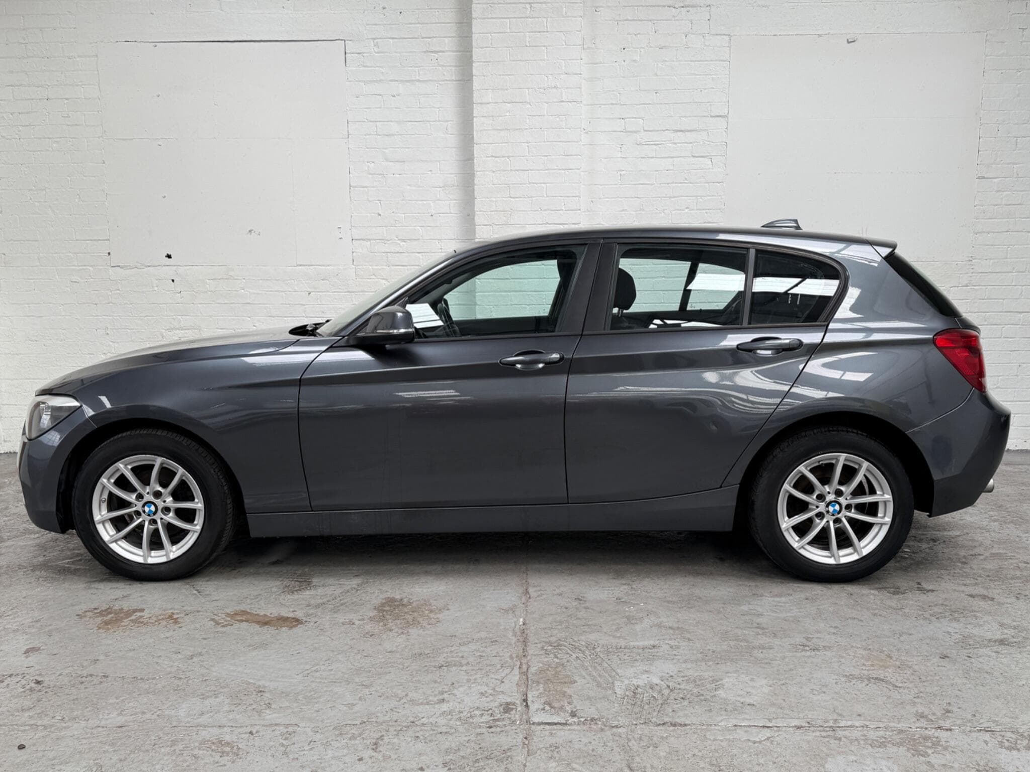 2015 BMW 1 Series - Thumbnail 5