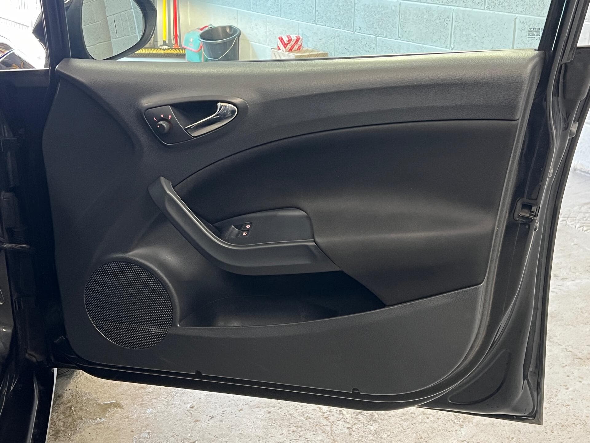 2015 SEAT Ibiza - Thumbnail 18