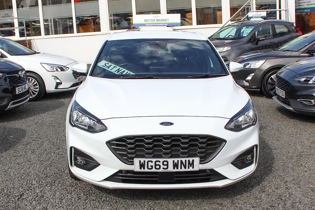 2019 Ford Focus - Image 2