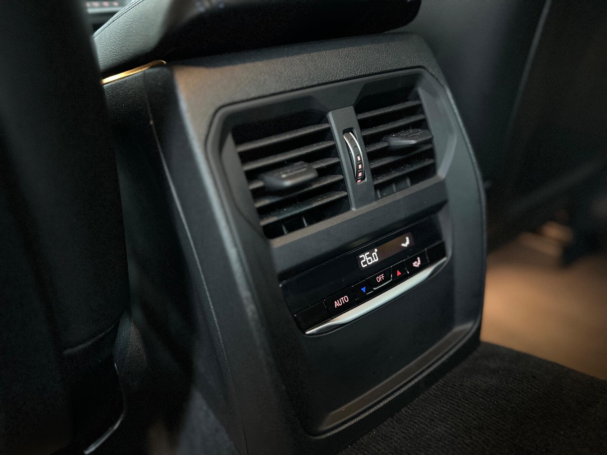 2021 BMW 3 Series - Thumbnail 34