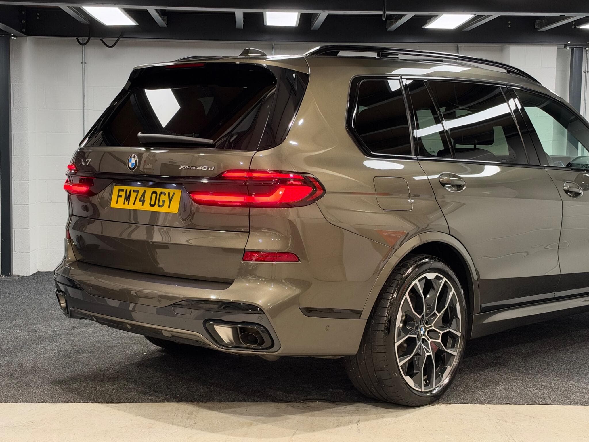 2024 BMW X7 - Thumbnail 15