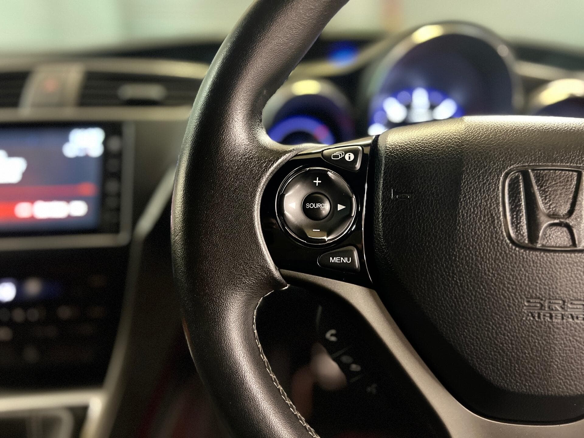 2017 Honda Civic - Thumbnail 31