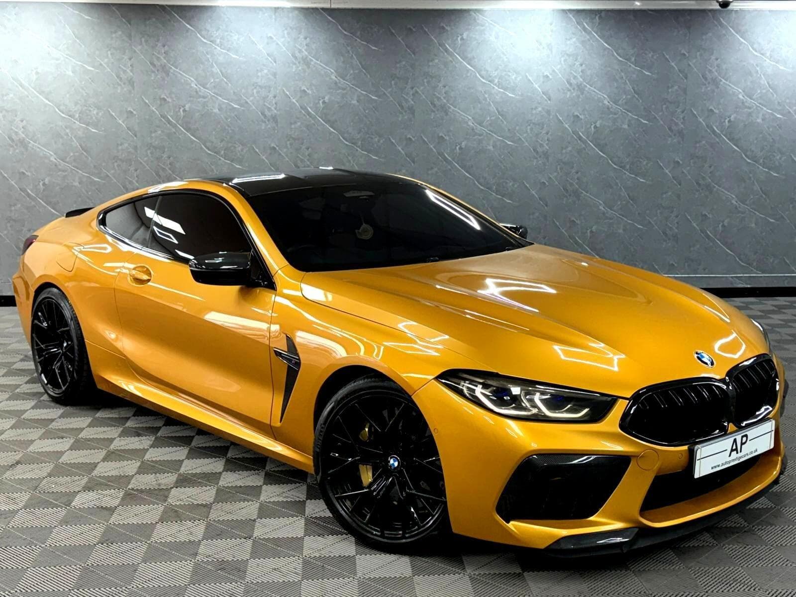 2022 BMW M8 - Thumbnail 35