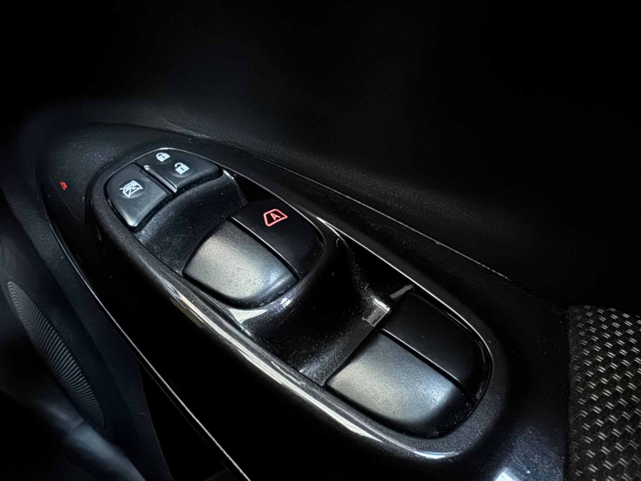 2014 Nissan Juke - Thumbnail 23