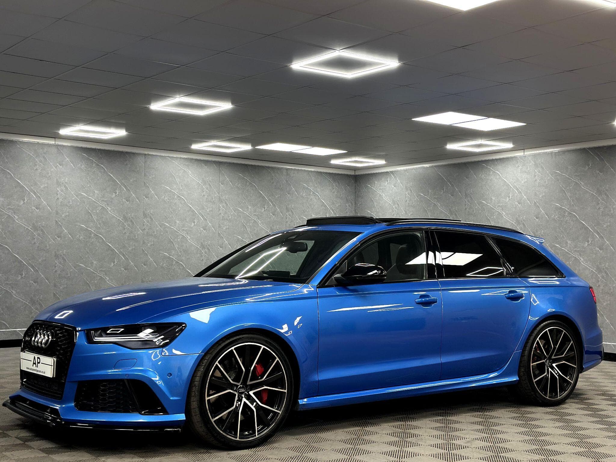 2017 Audi RS6 Avant - Thumbnail 33