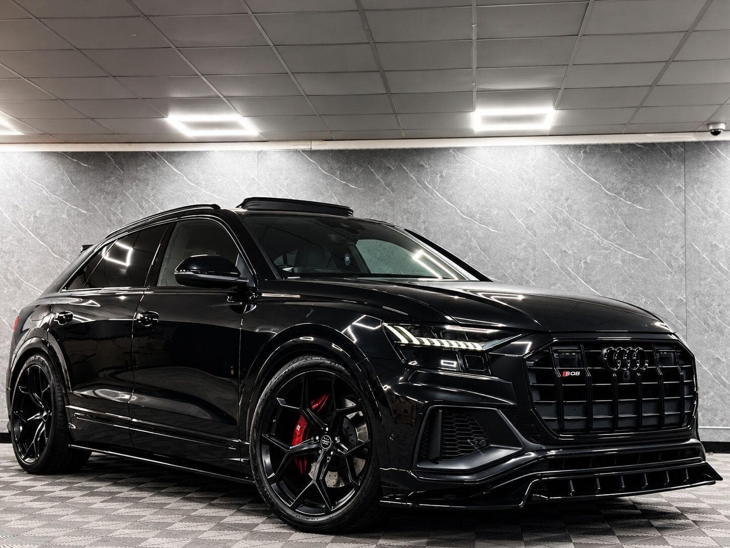 2019 Audi SQ8 - Image 1