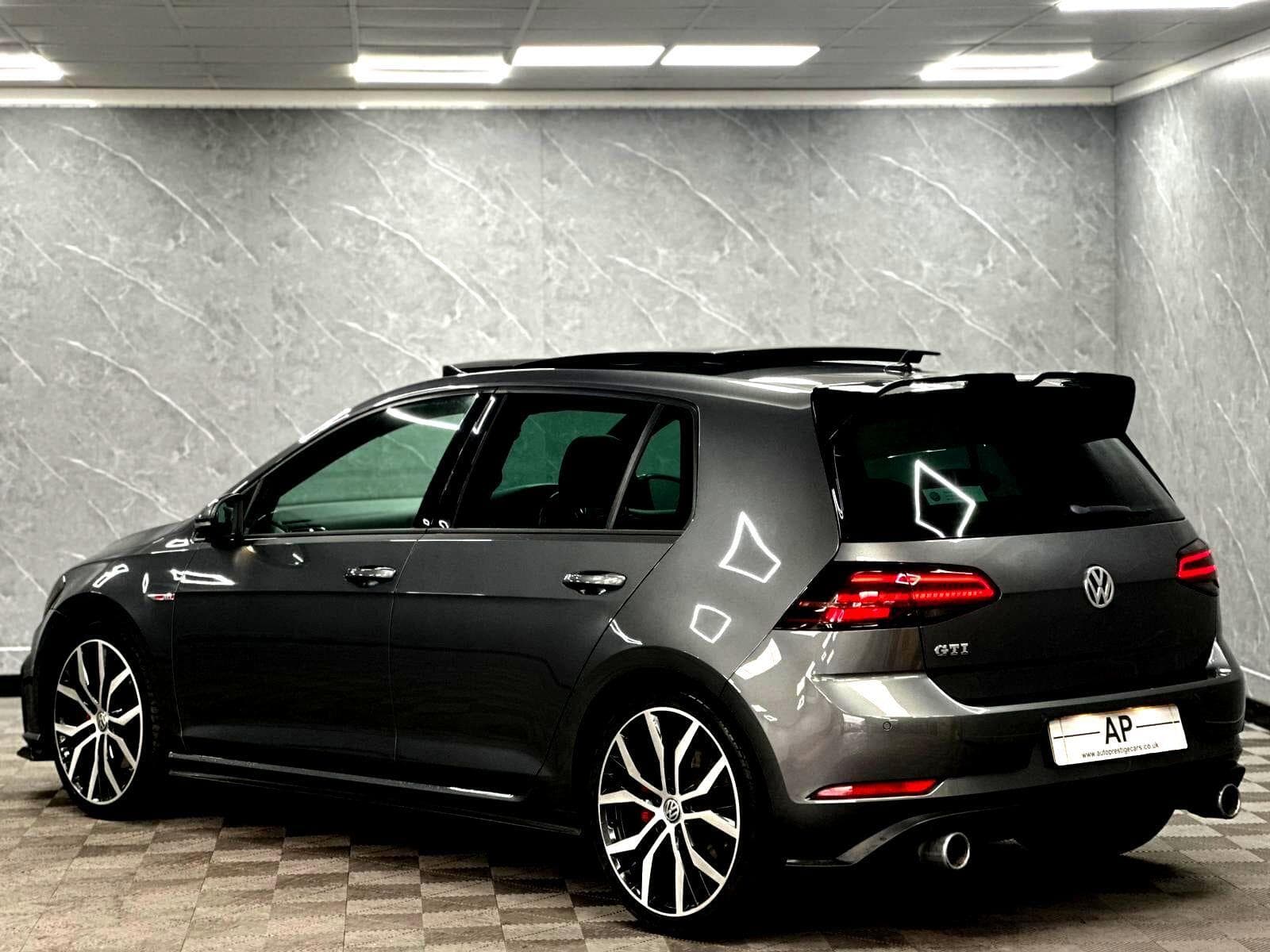 2018 Volkswagen Golf - Thumbnail 19