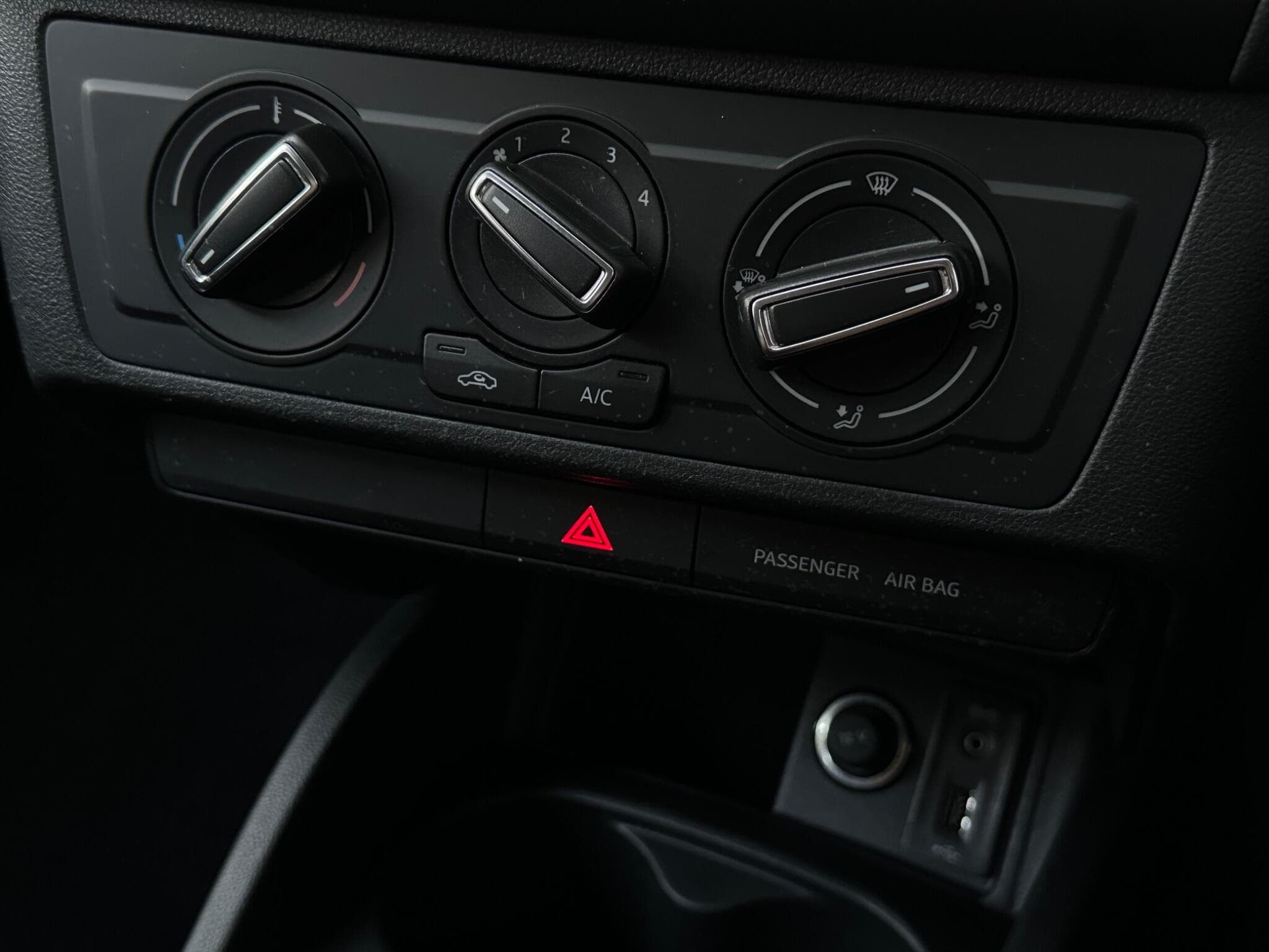 2016 SEAT Ibiza - Thumbnail 15