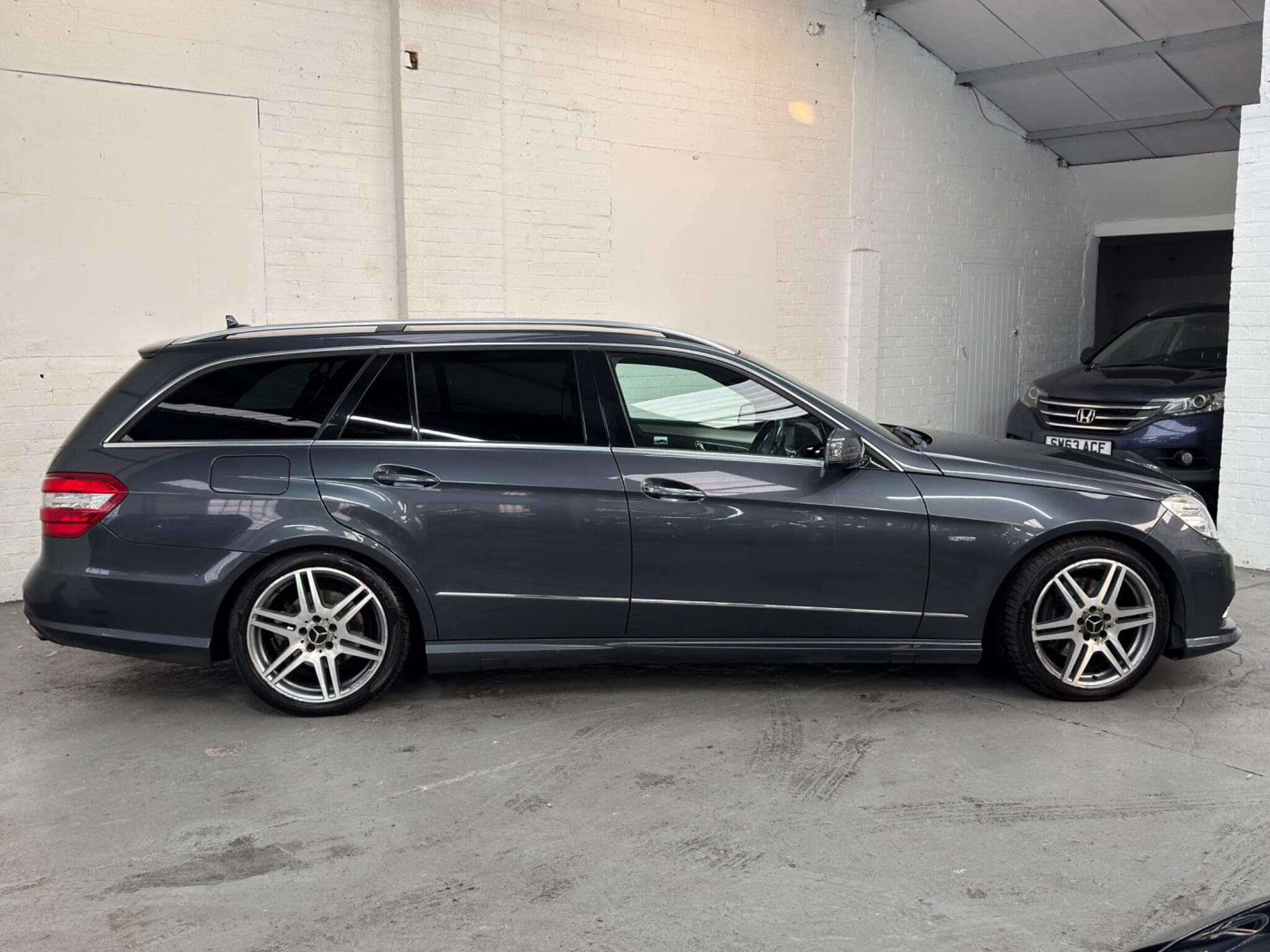 2010 Mercedes-Benz E Class - Thumbnail 10