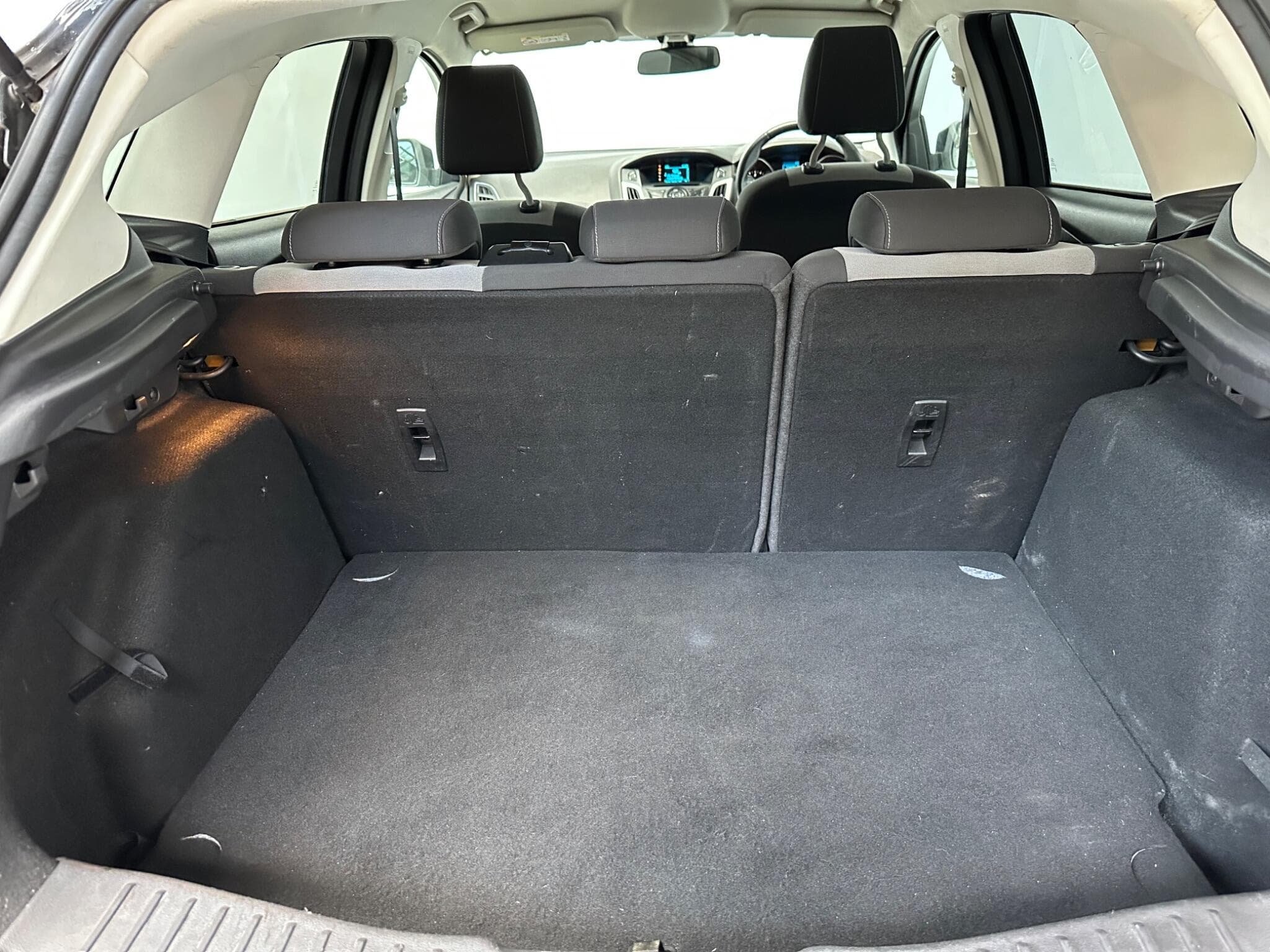 2014 Ford Focus - Thumbnail 17