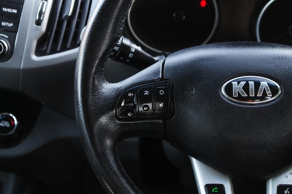 2015 Kia Sportage - Thumbnail 25
