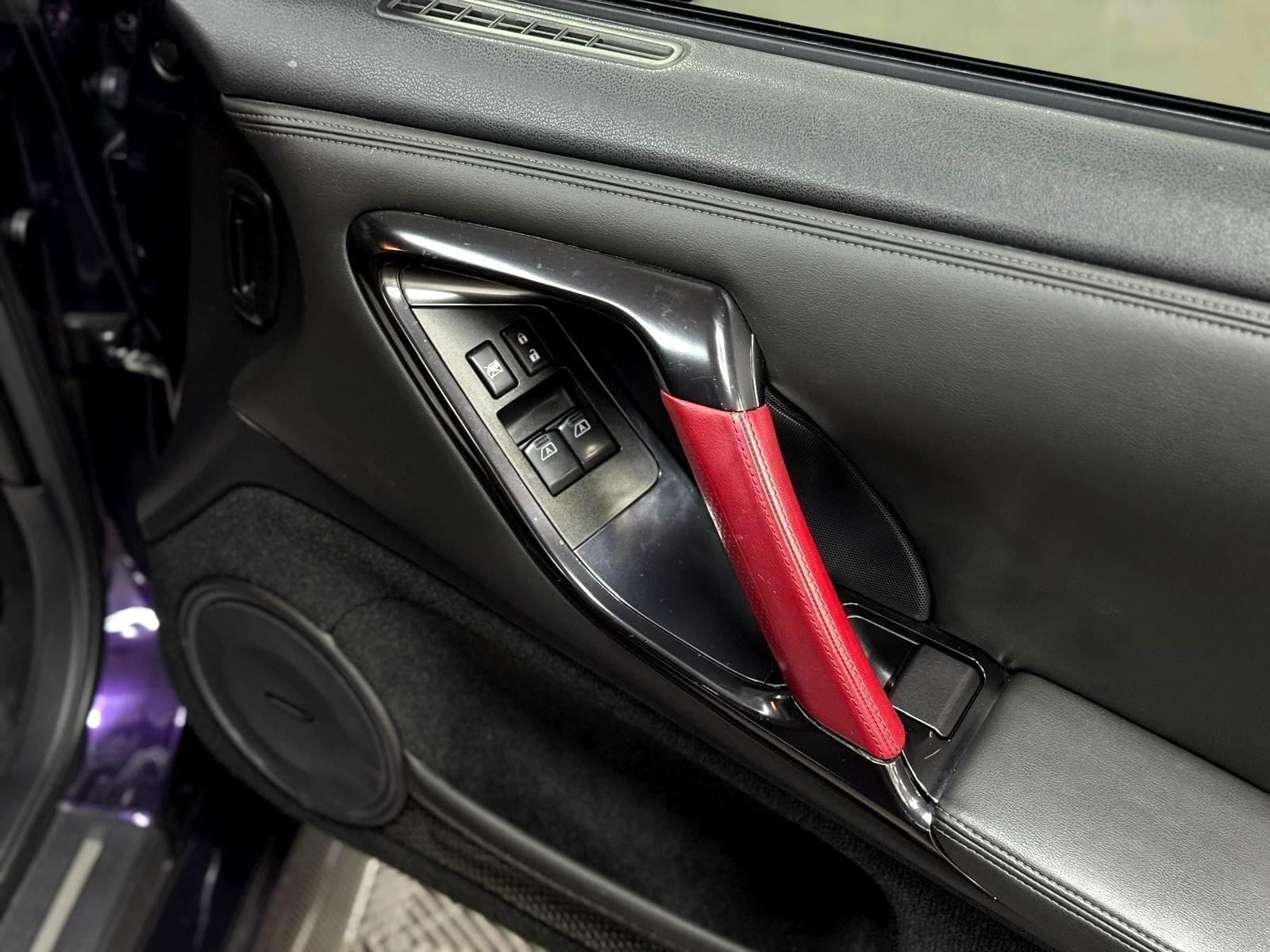 2011 Nissan GT-R - Thumbnail 63