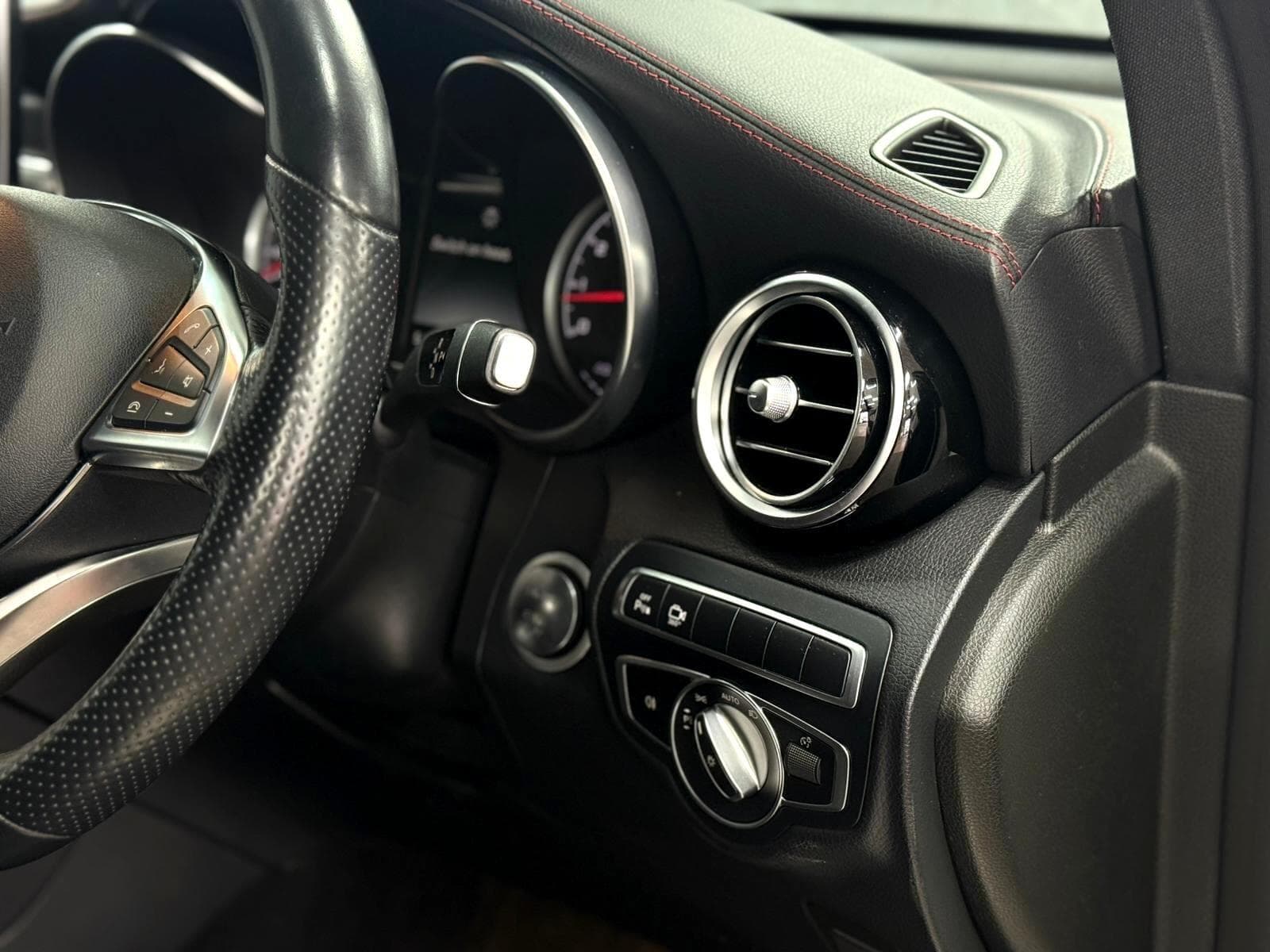 2018 Mercedes-Benz GLC - Thumbnail 39