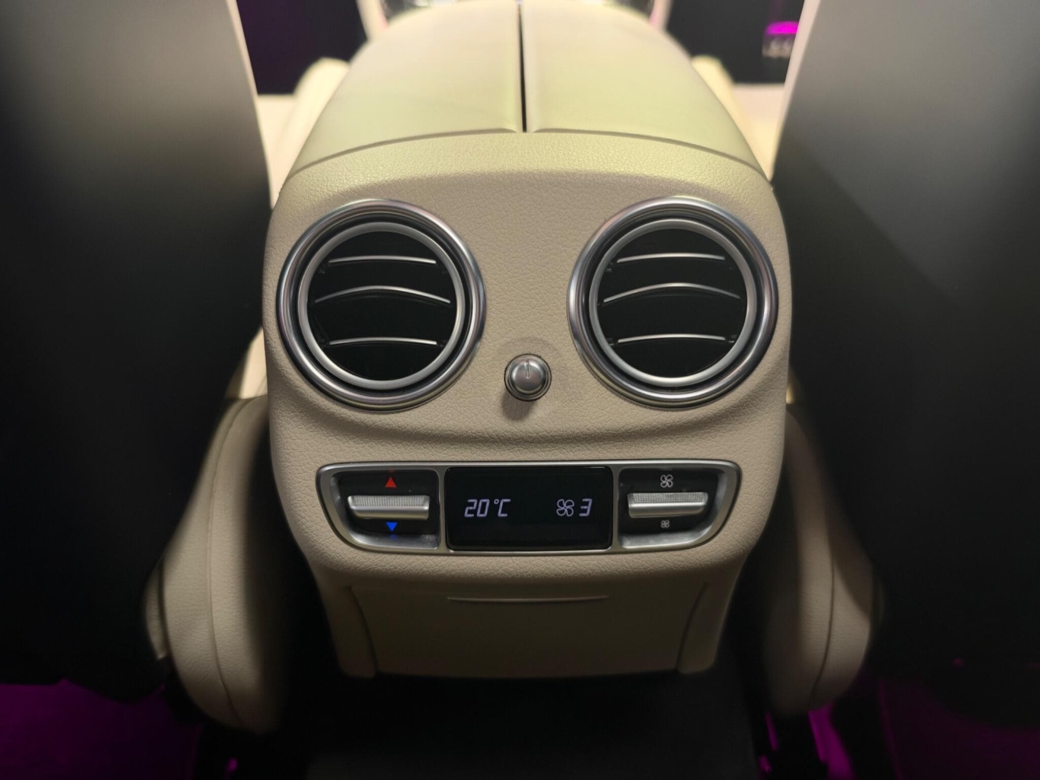 2017 Mercedes-Benz E Class - Thumbnail 40
