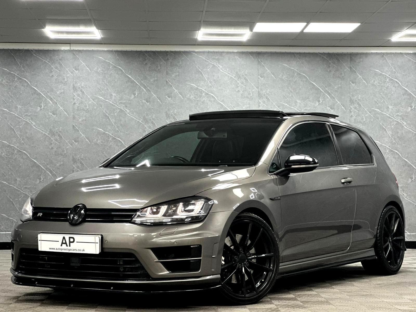 2015 Volkswagen Golf - Thumbnail 3