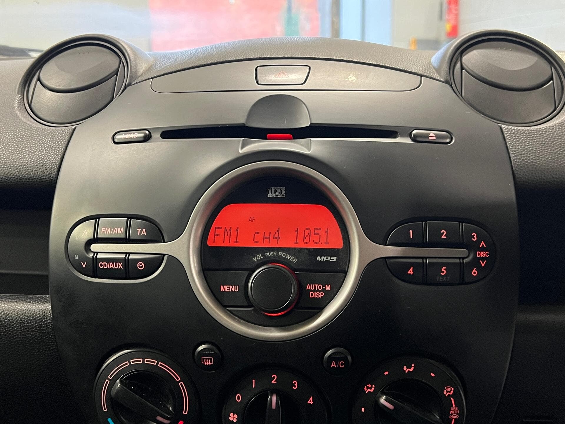 2008 Mazda Mazda2 - Thumbnail 28