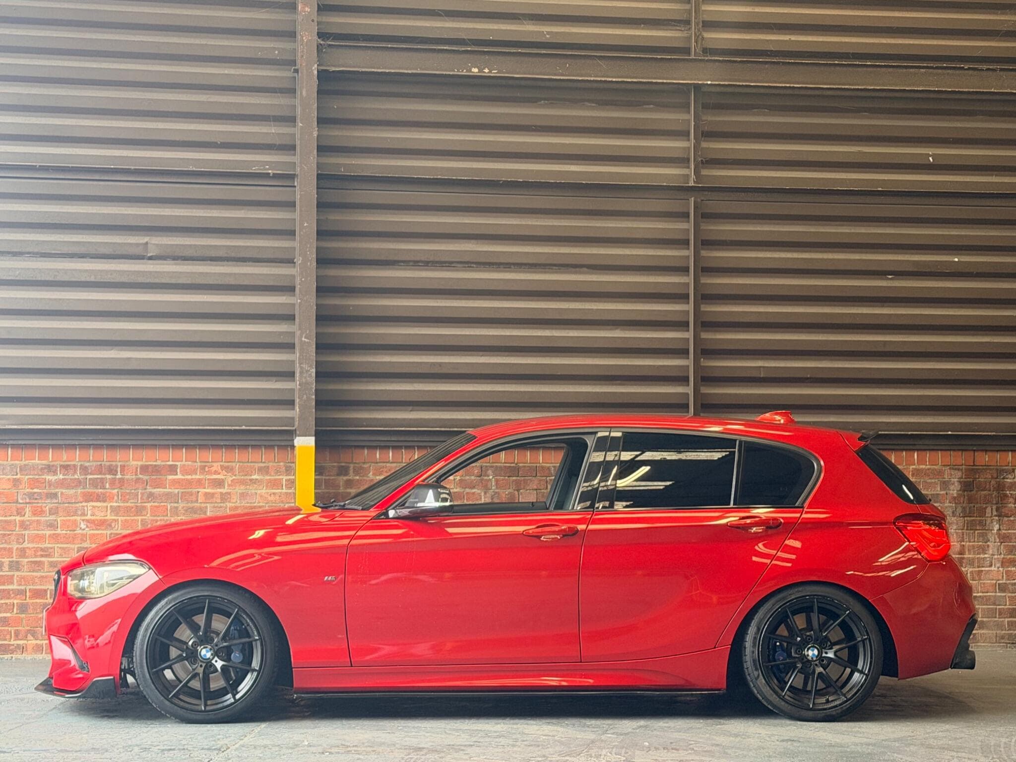 2017 BMW 1 Series - Thumbnail 9
