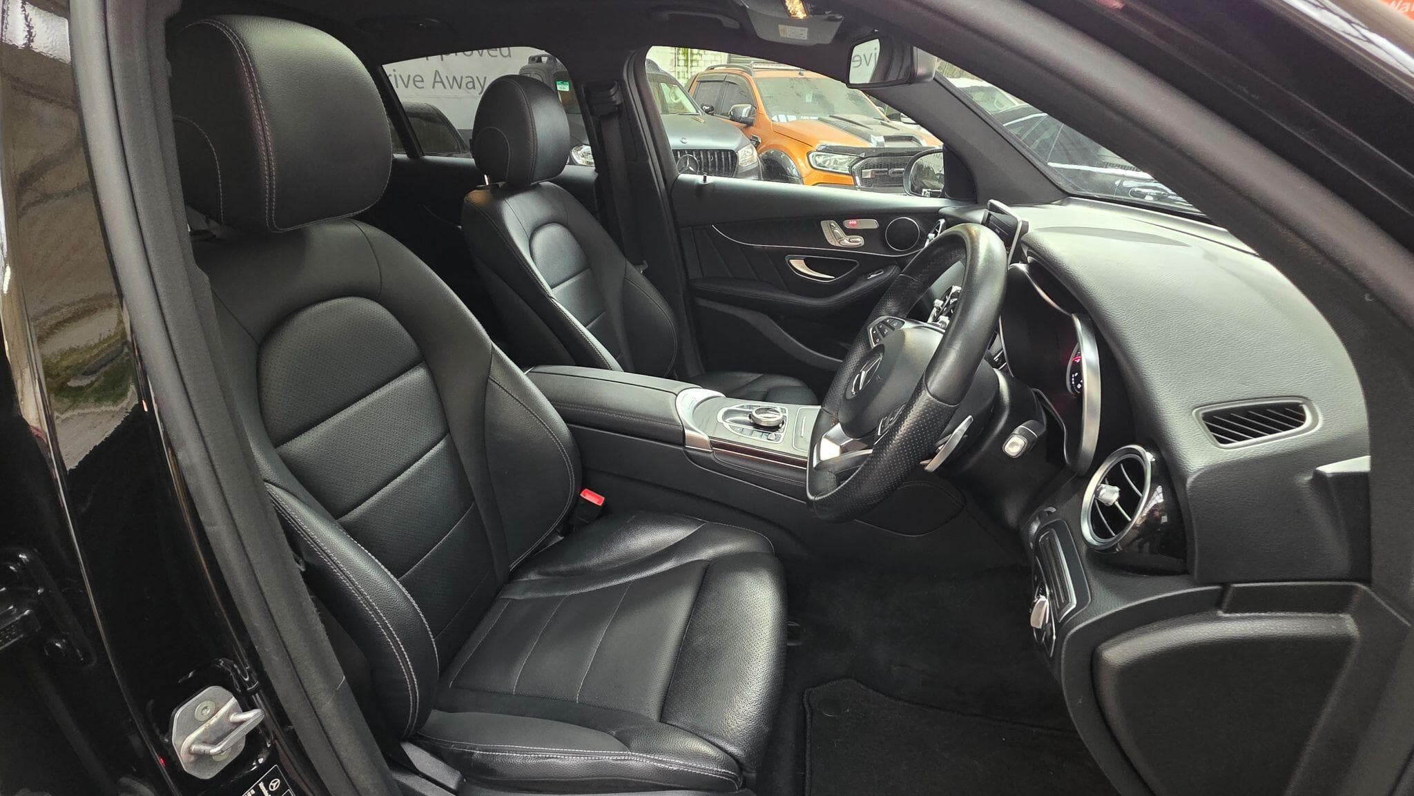 2017 Mercedes-Benz GLC - Thumbnail 13