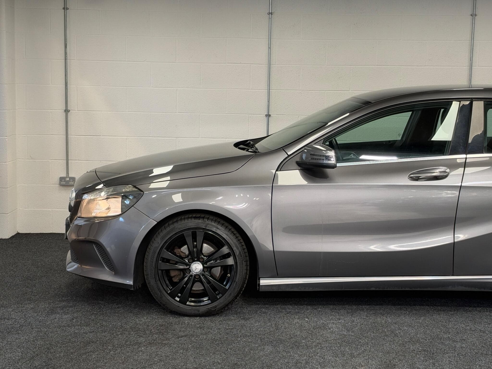 2017 Mercedes-Benz A Class - Thumbnail 3