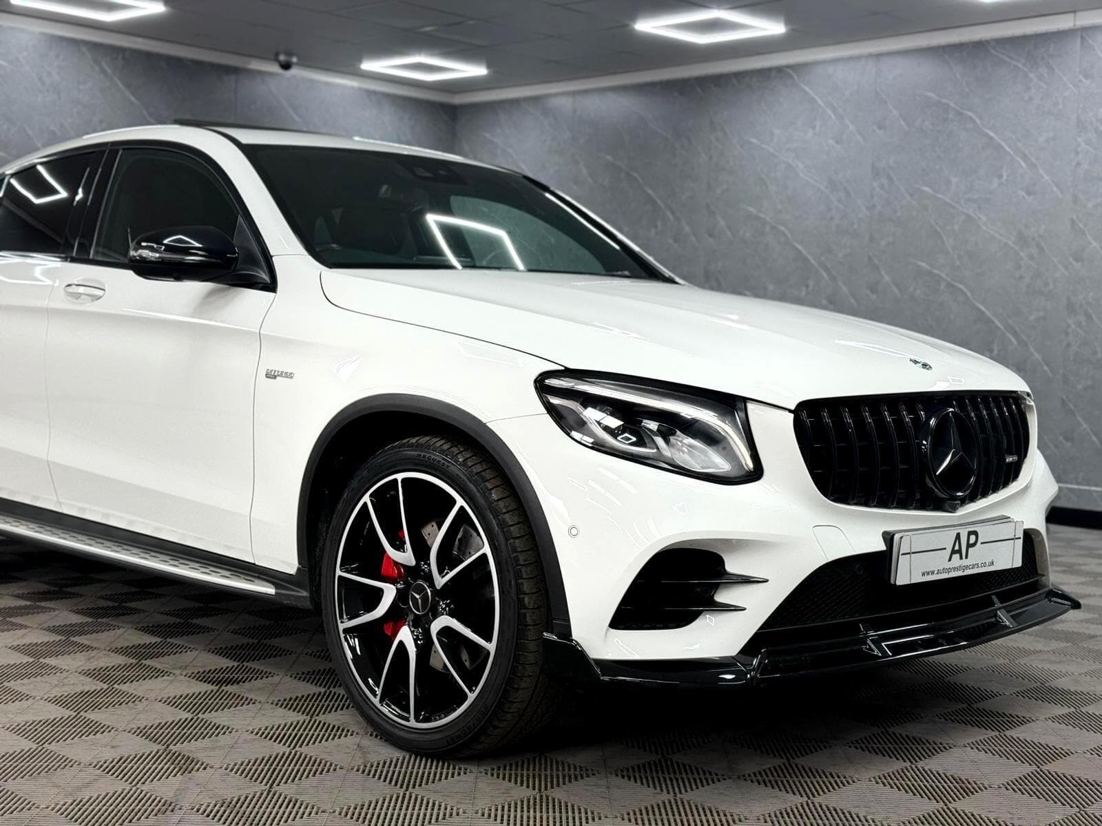 2018 Mercedes-Benz GLC - Thumbnail 32