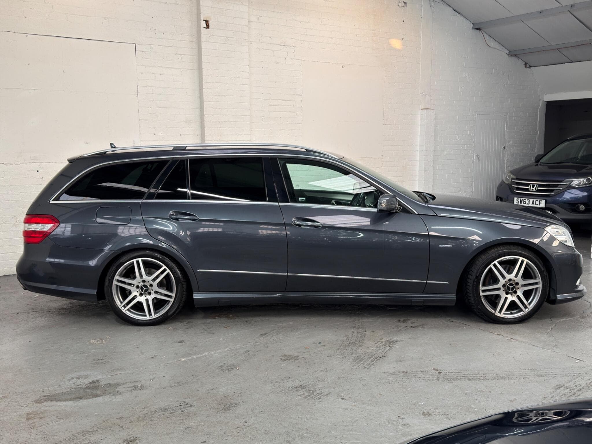 2010 Mercedes-Benz E Class - Thumbnail 9