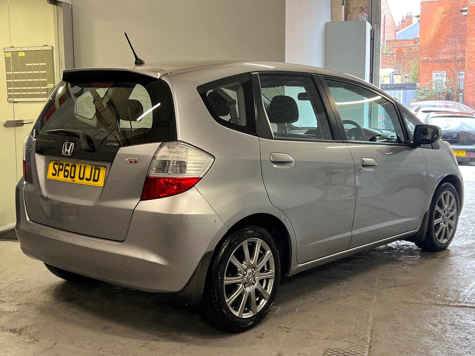 2010 Honda Jazz - Thumbnail 8