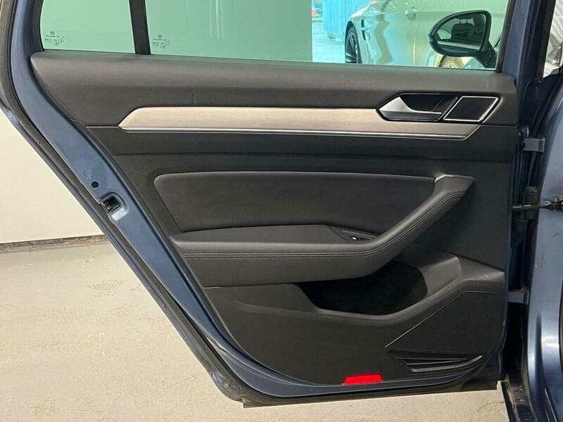 2015 Volkswagen Passat - Thumbnail 48