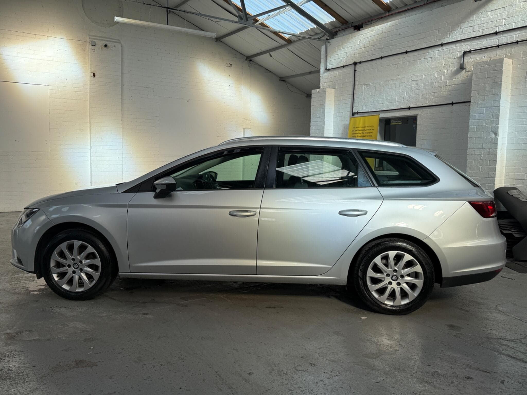 2016 SEAT Leon - Thumbnail 4