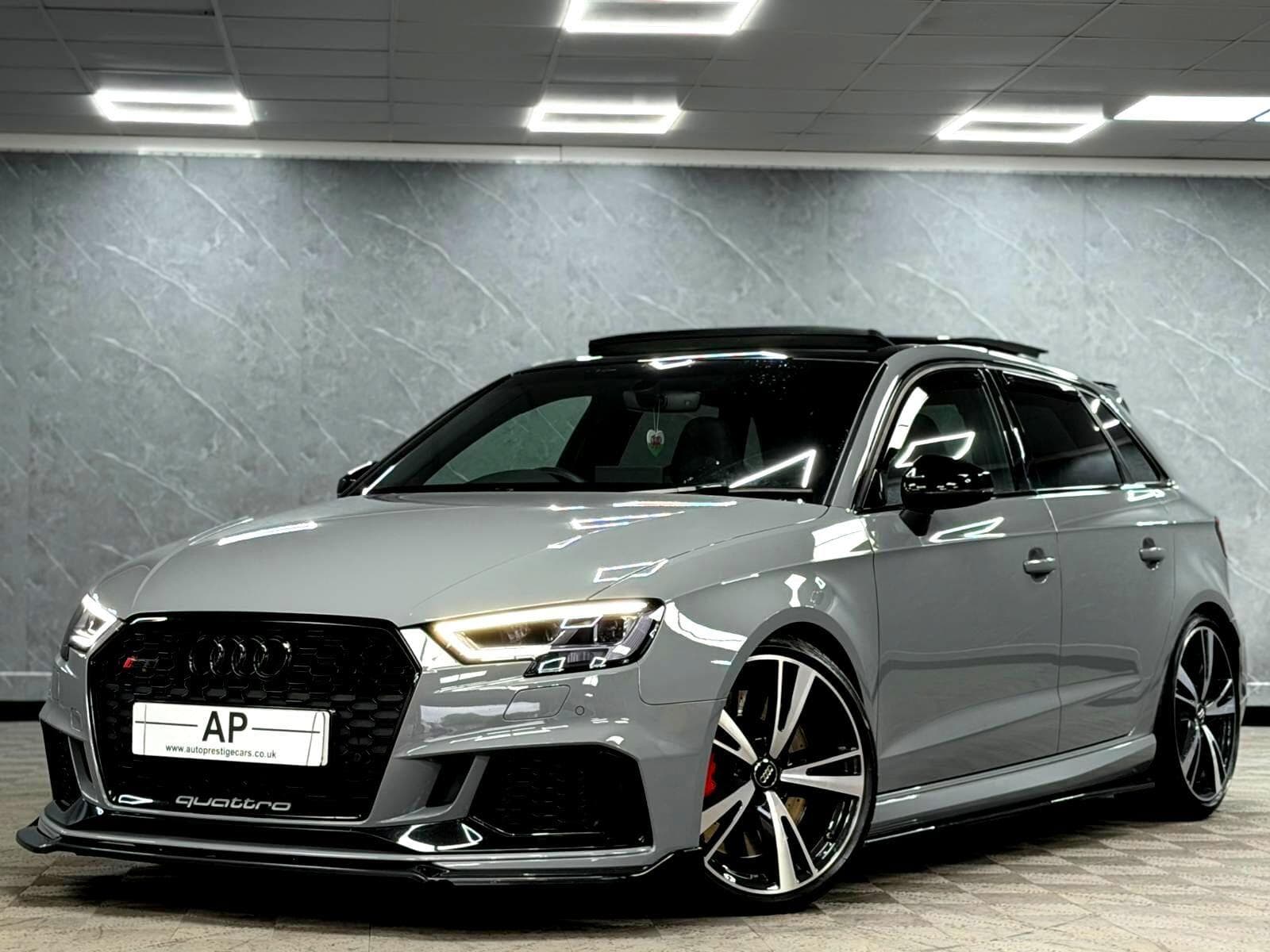 2020 Audi RS3 - Thumbnail 11