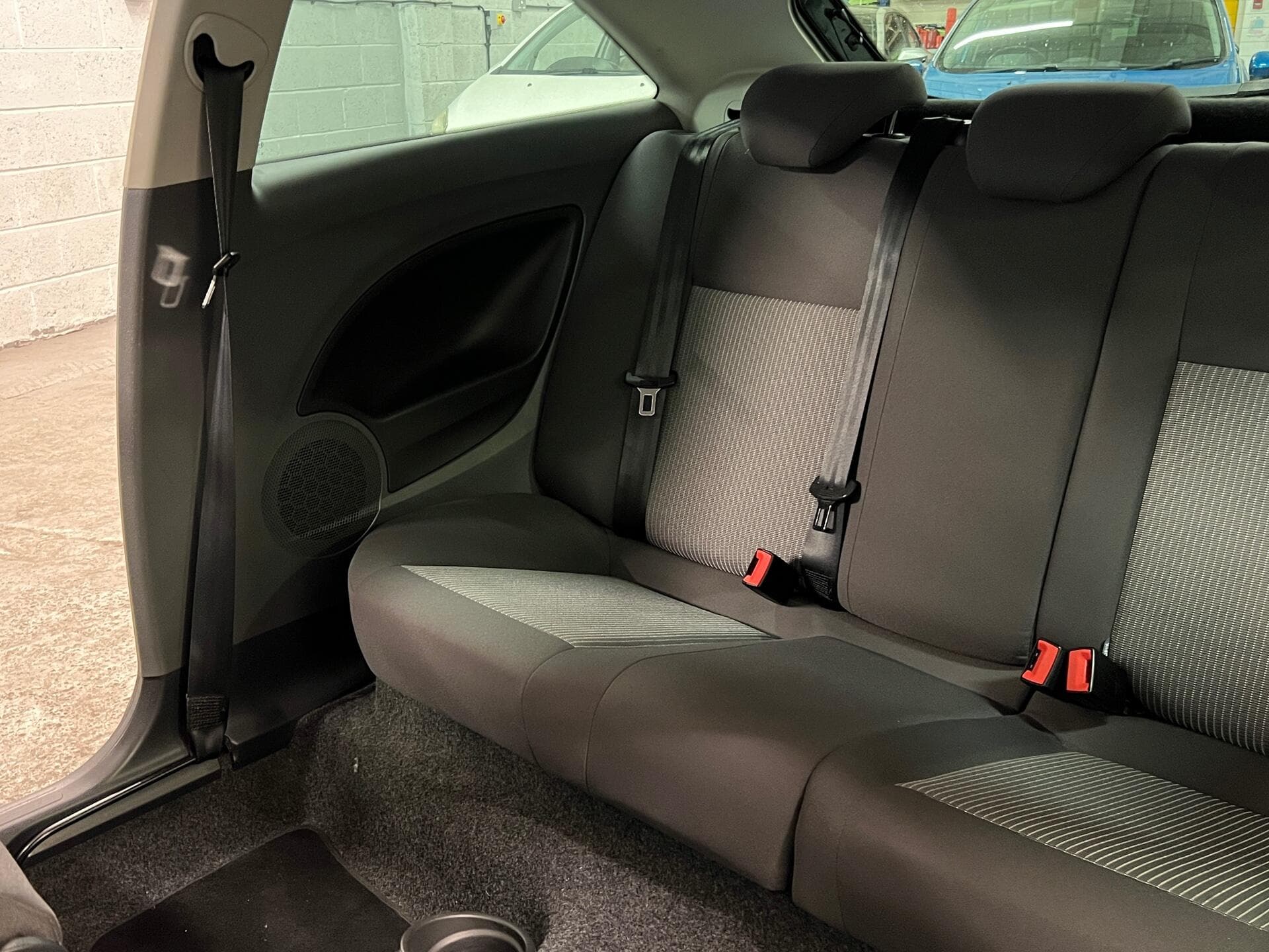2011 SEAT Ibiza - Thumbnail 32