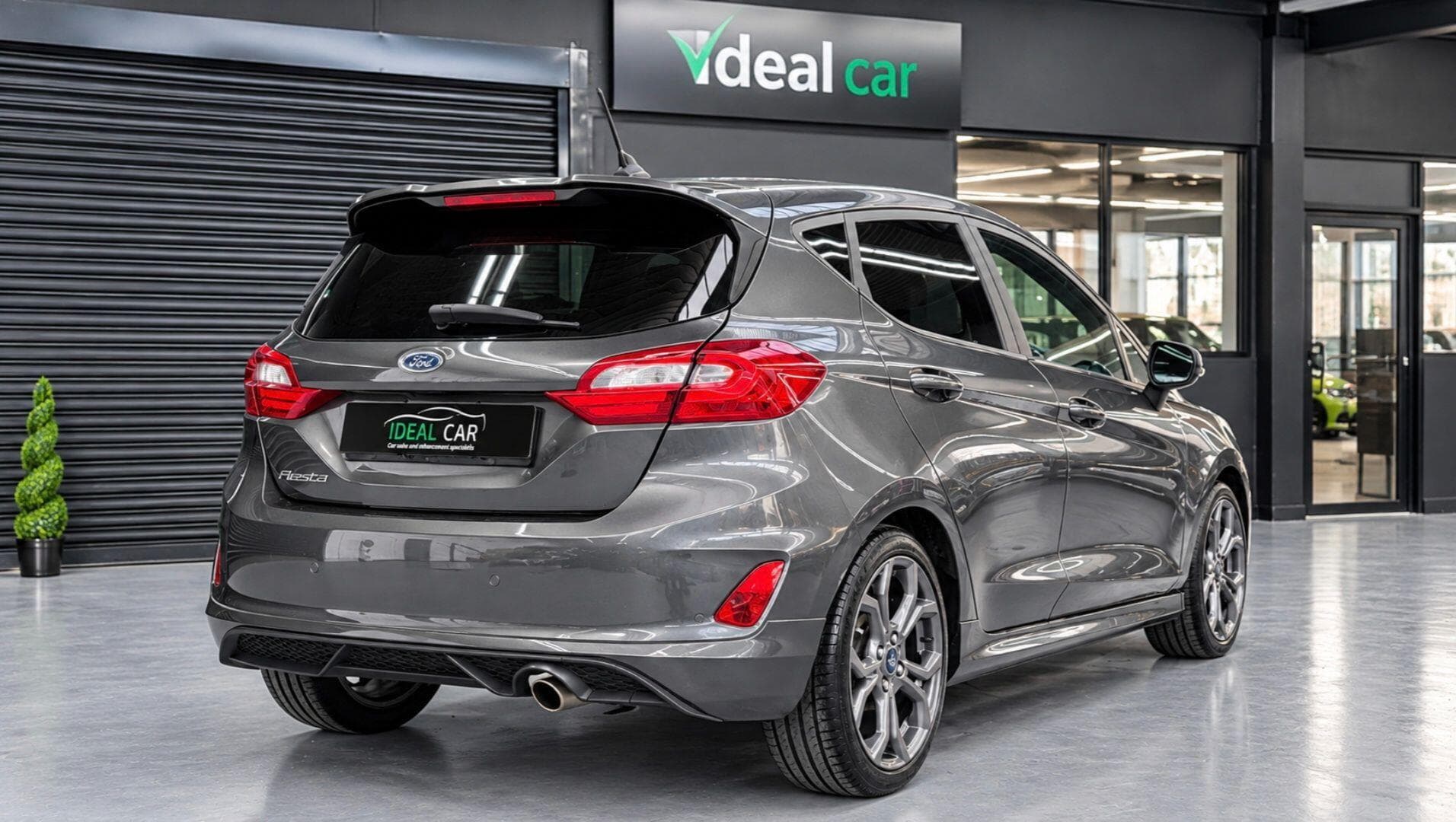 2021 Ford Fiesta - Thumbnail 8