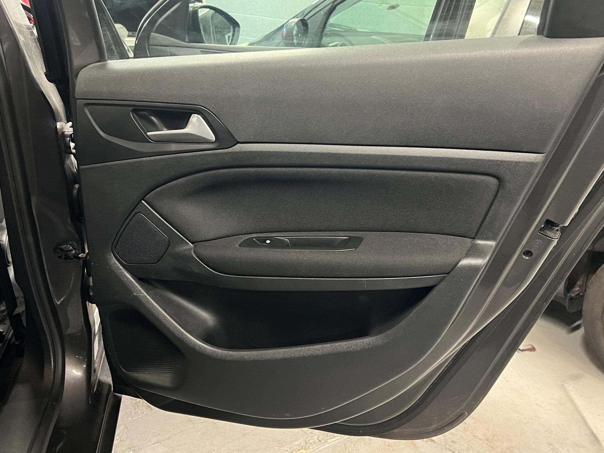 2017 Peugeot 308 SW - Thumbnail 50