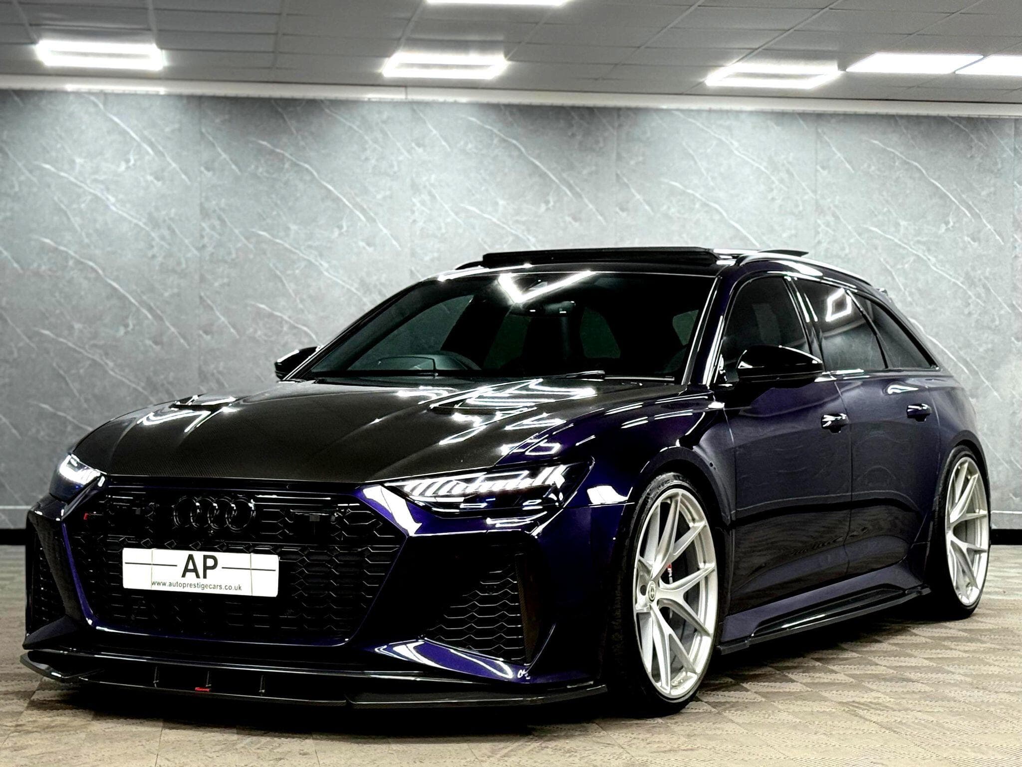 2020 Audi RS6 Avant - Thumbnail 3