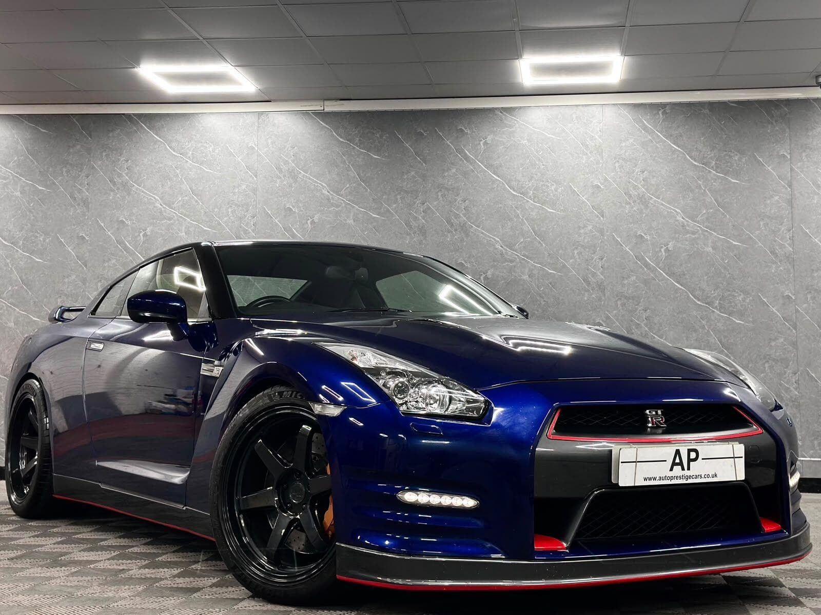 2012 Nissan GT-R - Thumbnail 16