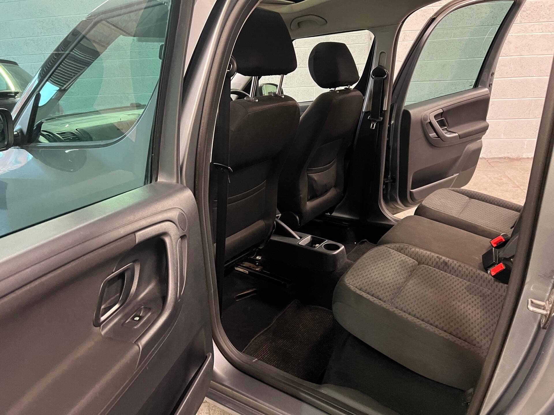 2012 Skoda Roomster - Thumbnail 38