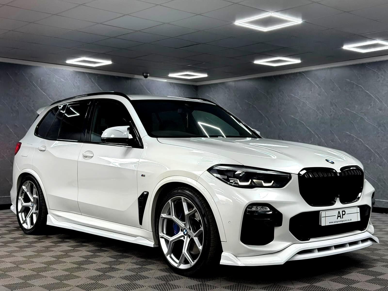 2019 BMW X5 - Thumbnail 36