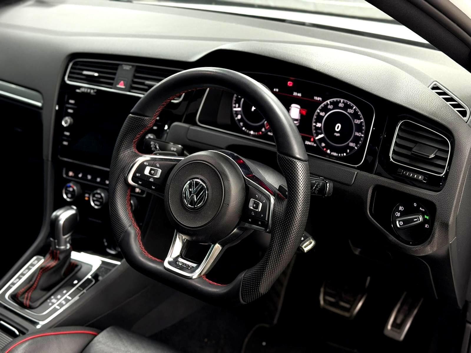 2018 Volkswagen Golf - Thumbnail 32