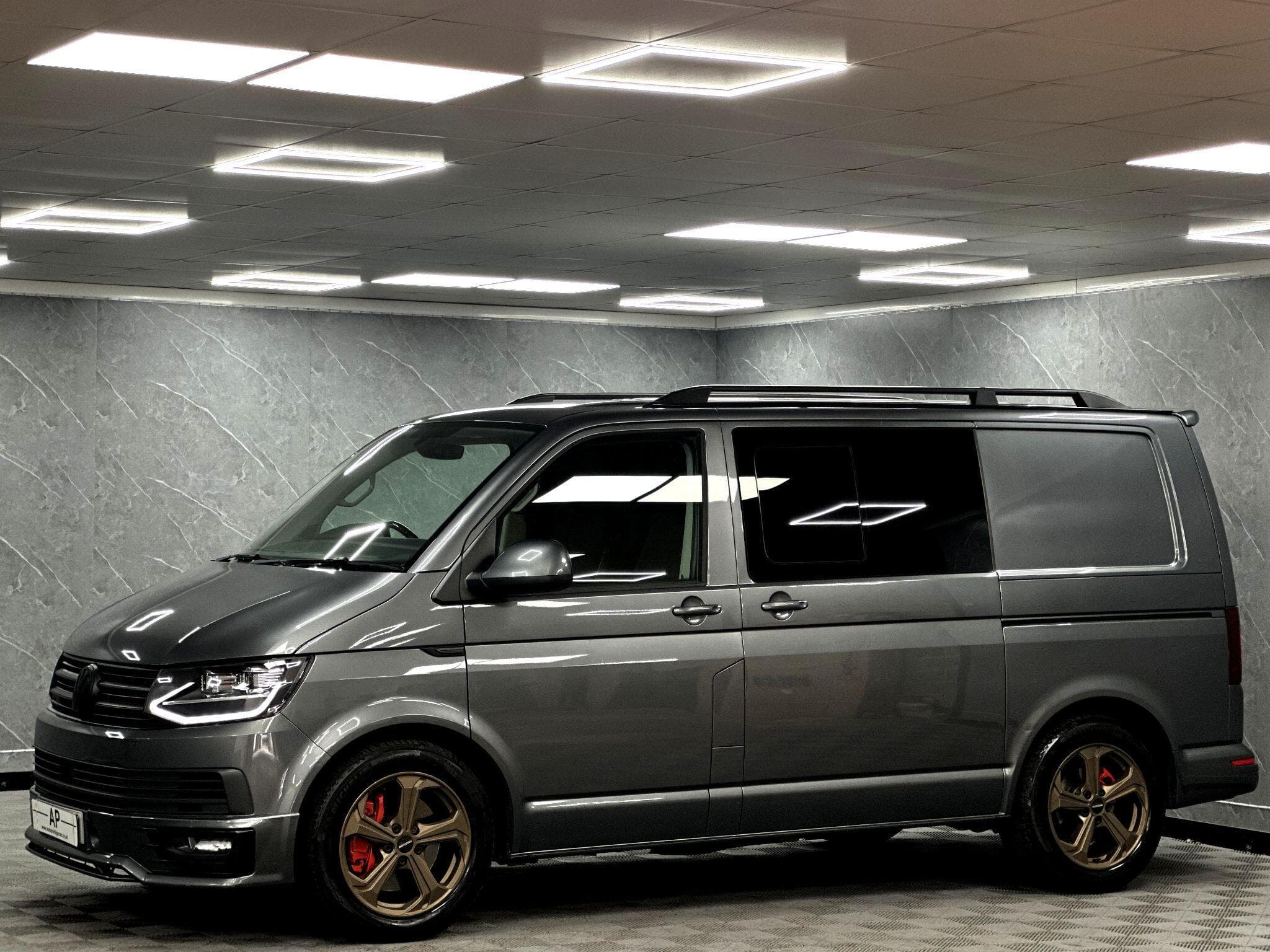 2018 Volkswagen Transporter - Thumbnail 14
