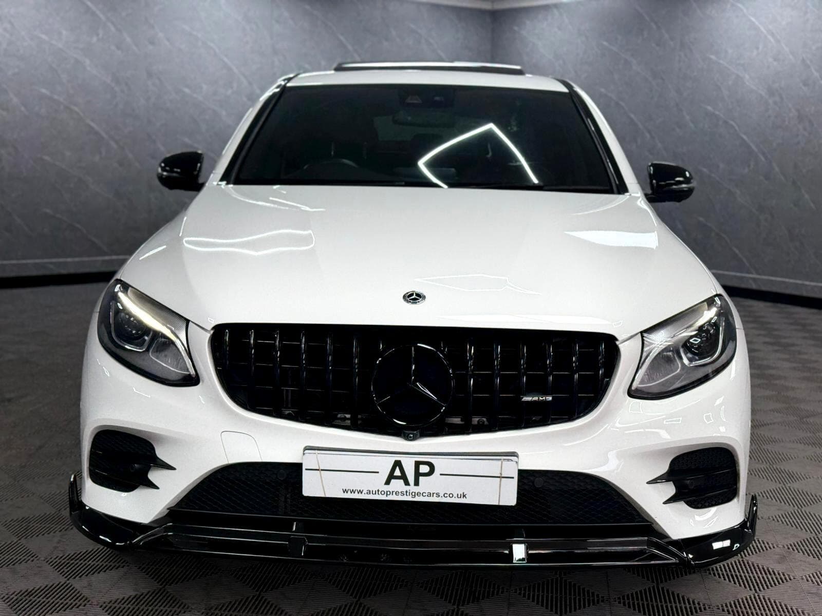 2018 Mercedes-Benz GLC - Thumbnail 18