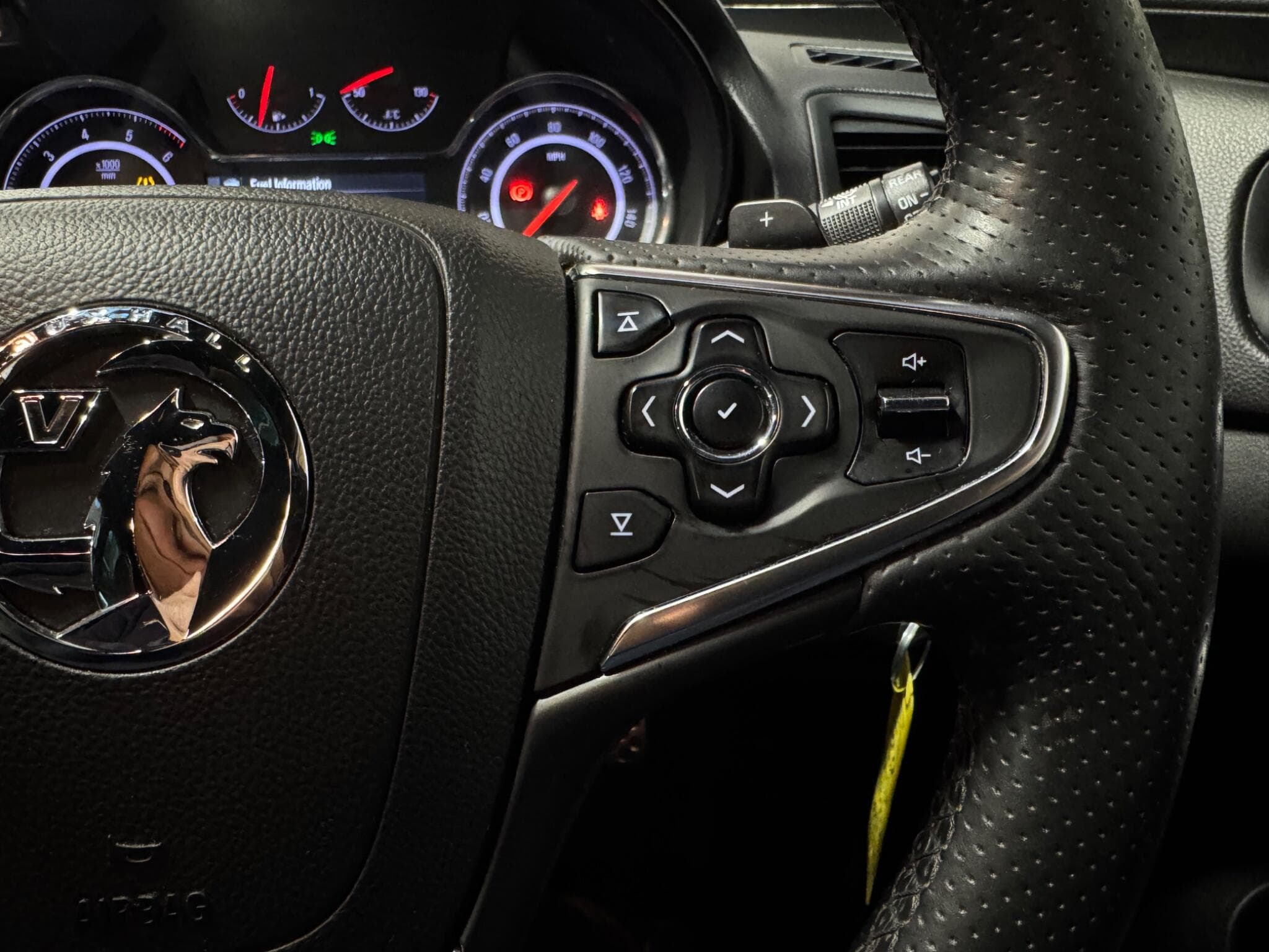 2015 Vauxhall Insignia - Thumbnail 21