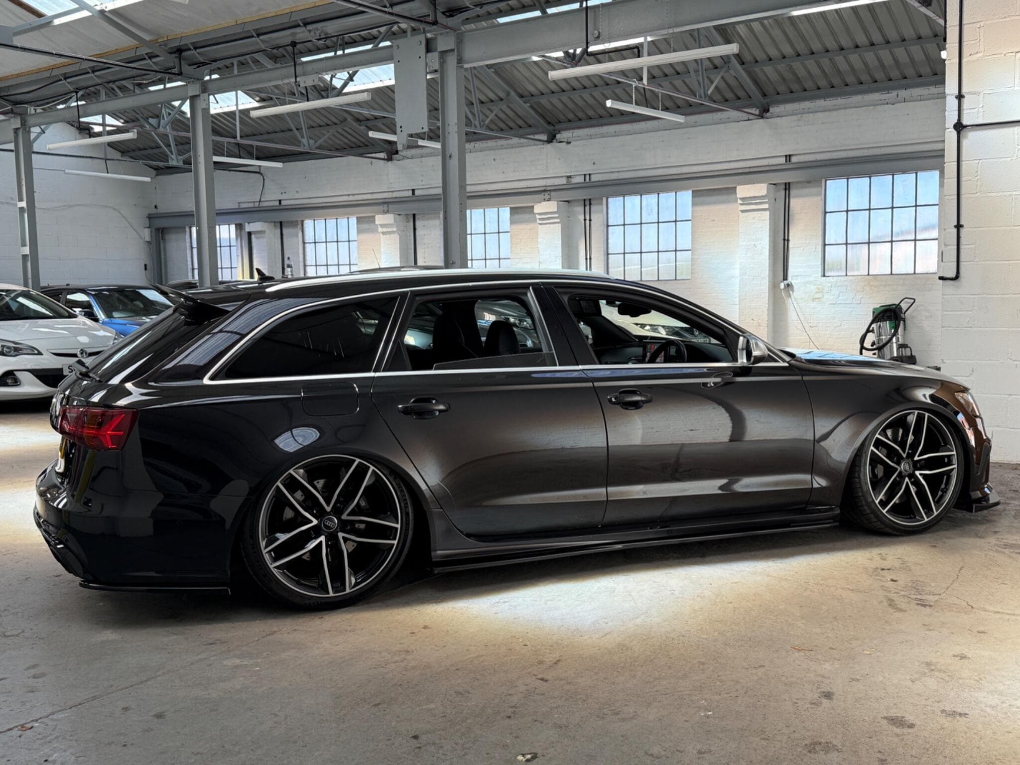 2017 Audi RS6 Avant - Thumbnail 43