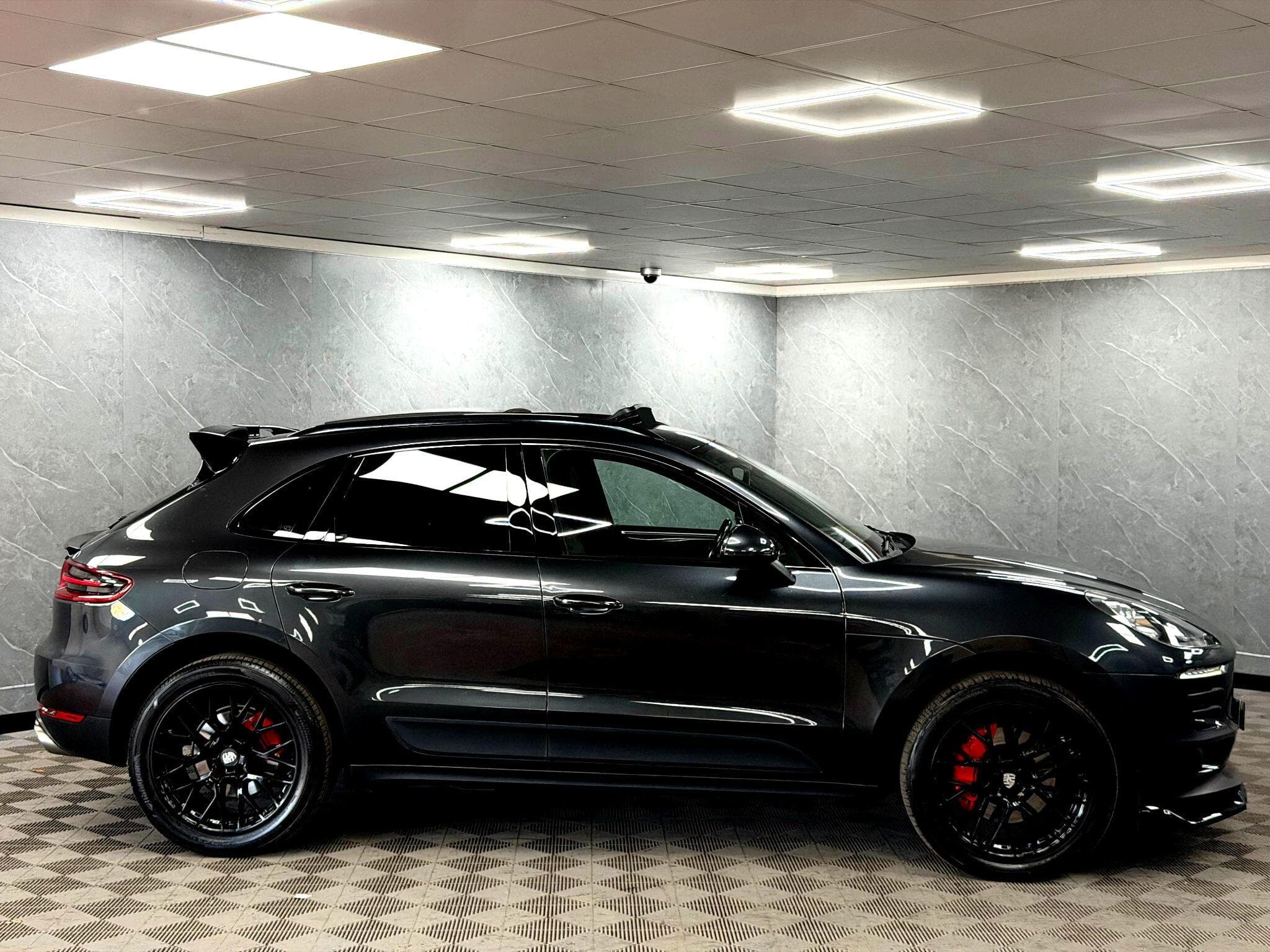 2016 Porsche Macan - Thumbnail 20