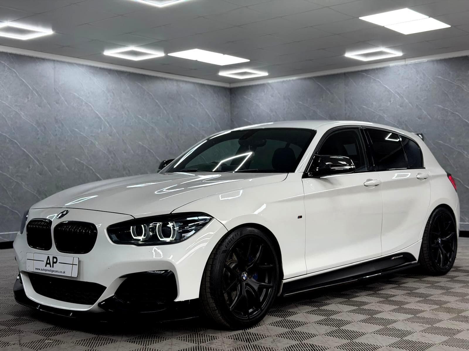 2018 BMW 1 Series - Thumbnail 14