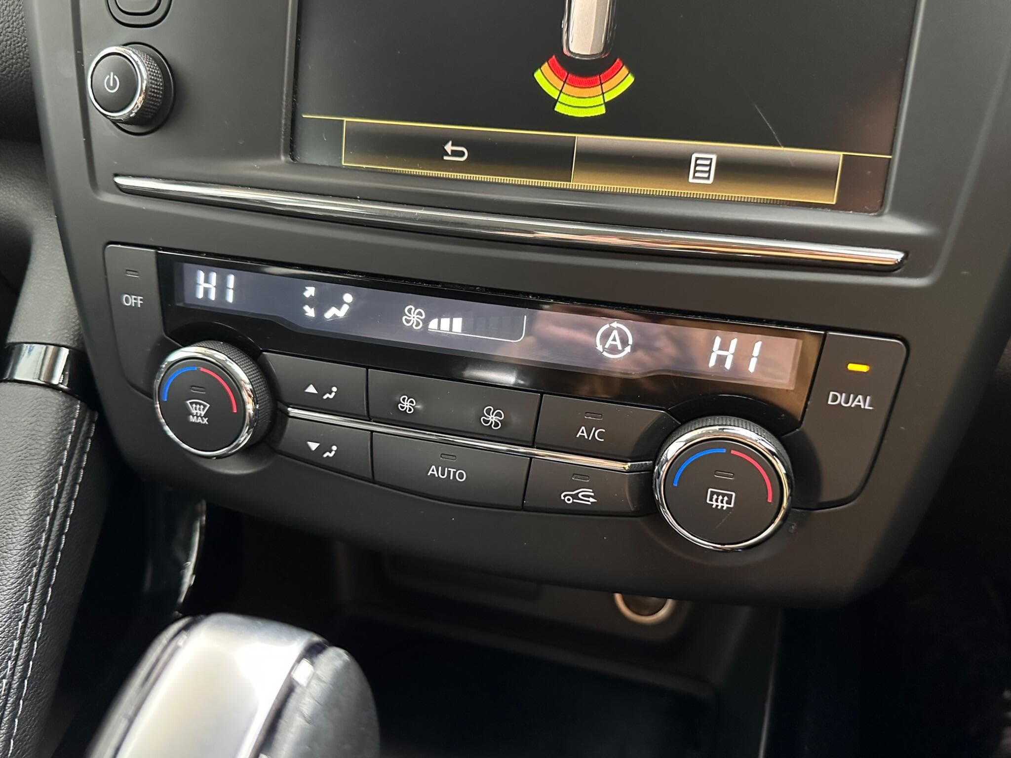 2017 Renault Kadjar - Thumbnail 16