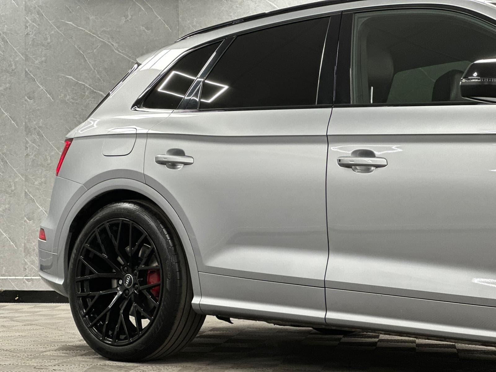 2017 Audi SQ5 - Thumbnail 28